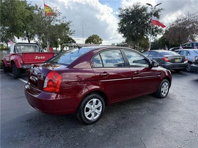 2009 Hyundai Accent - Image 5 of 21
