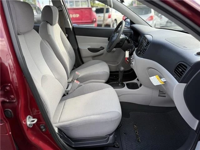 2009 Hyundai Accent - Image 16 of 21