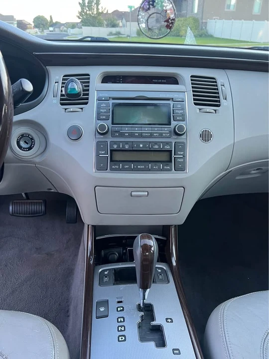 2009 Hyundai Azera - Image 18 of 20