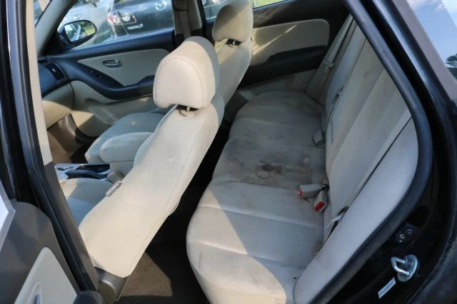2009 Hyundai Elantra - Image 10 of 11