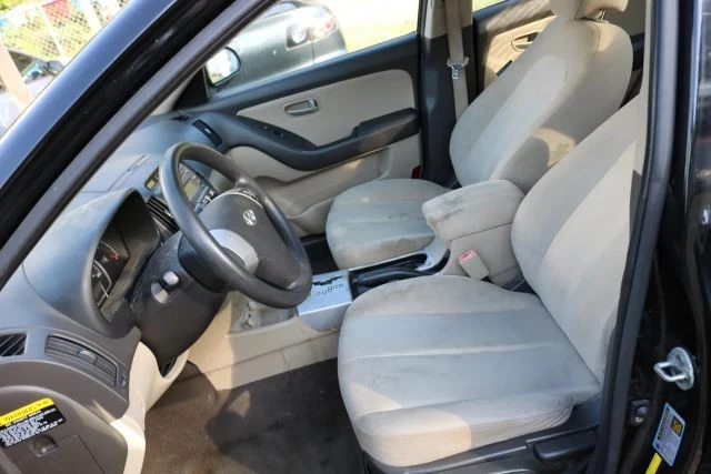 2009 Hyundai Elantra - Image 9 of 11