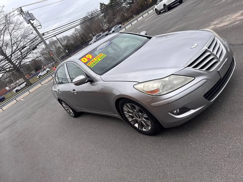 2009 Hyundai Genesis - Image 3 of 19