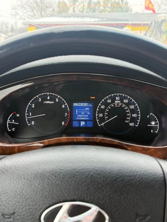 2009 Hyundai Genesis - Image 3 of 5