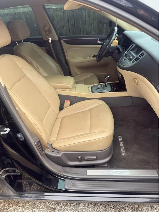 2009 Hyundai Genesis - Image 4 of 6