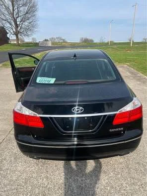 2009 Hyundai Genesis - Image 4 of 8