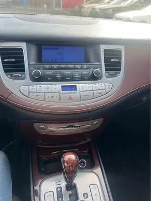 2009 Hyundai Genesis - Image 5 of 8