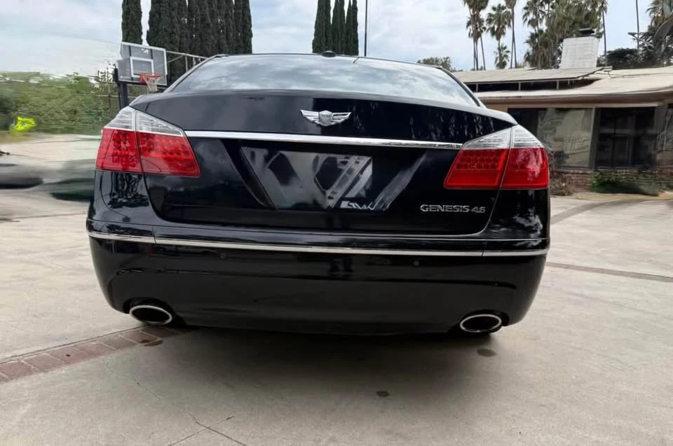 2009 Hyundai Genesis - Image 2 of 6