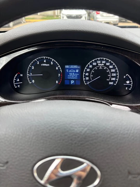2009 Hyundai Genesis - Image 8 of 8