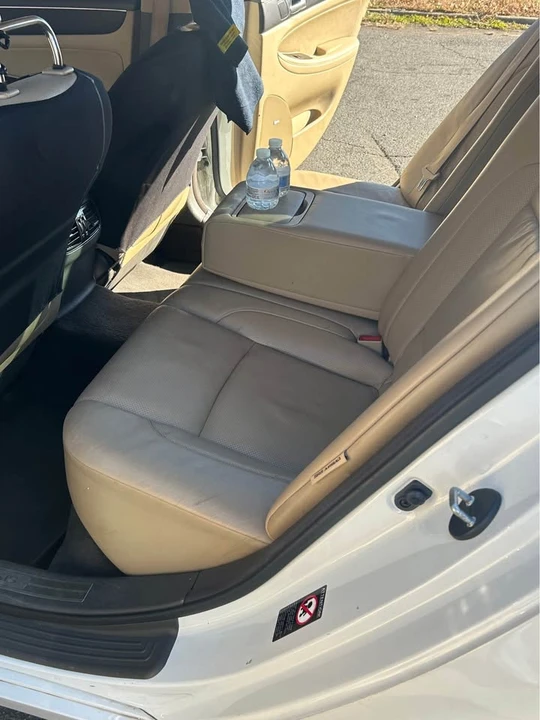 2009 Hyundai Genesis - Image 15 of 16