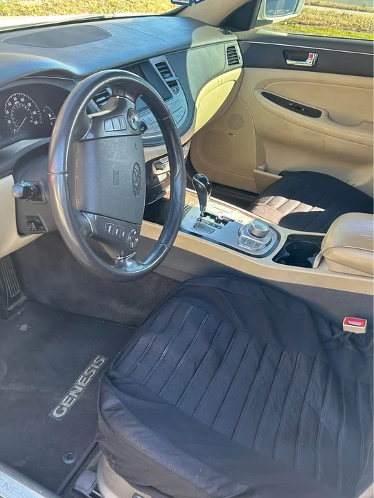 2009 Hyundai Genesis - Image 16 of 16