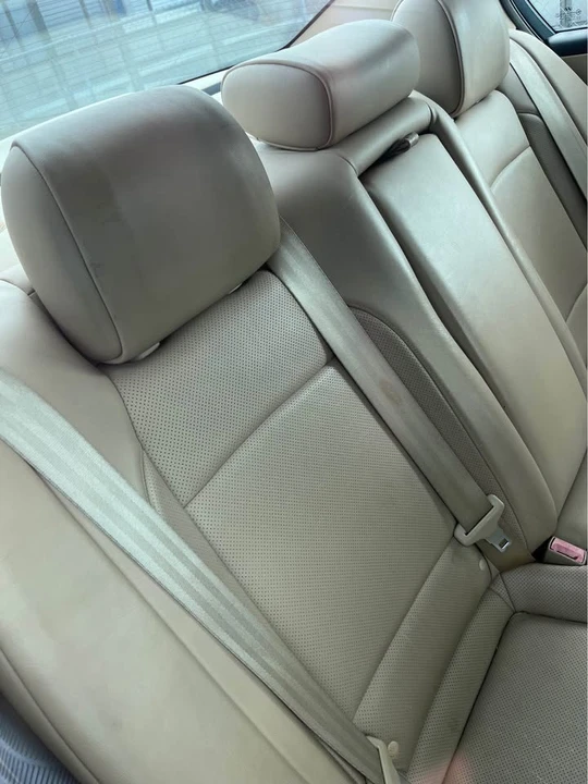2009 Hyundai Genesis - Image 11 of 15