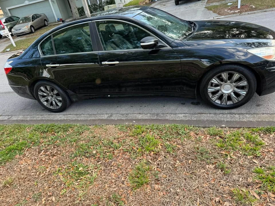2009 Hyundai Genesis - Image 4 of 9