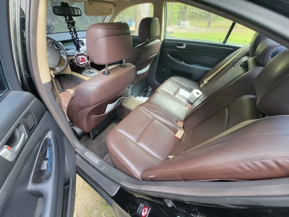 2009 Hyundai Genesis - Image 7 of 9