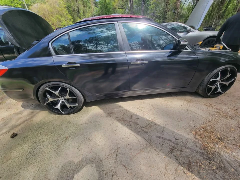 2009 Hyundai Genesis - Image 2 of 9