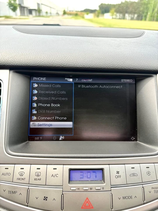 2009 Hyundai Genesis - Image 12 of 14