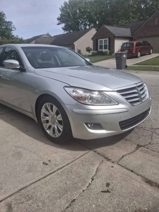 2009 Hyundai Genesis - Image 15 of 20