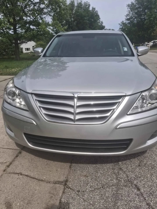 2009 Hyundai Genesis - Image 18 of 20