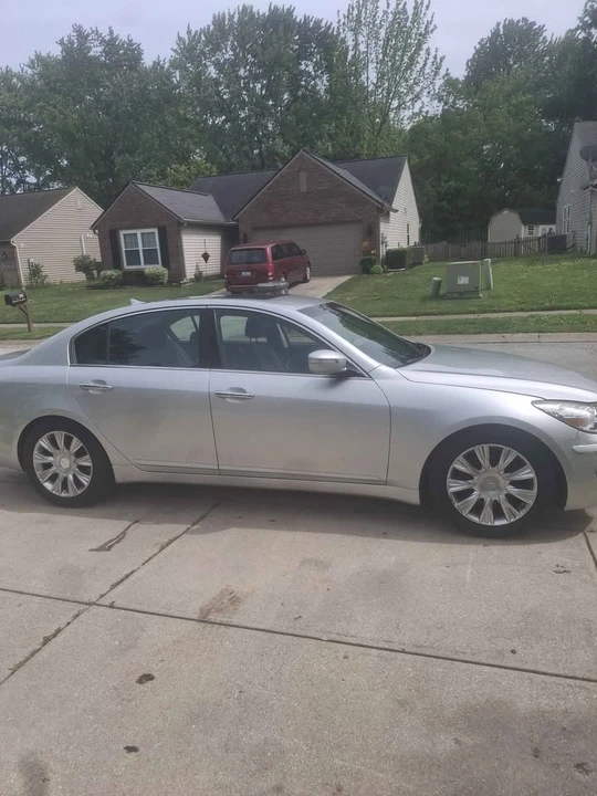 2009 Hyundai Genesis - Image 16 of 20