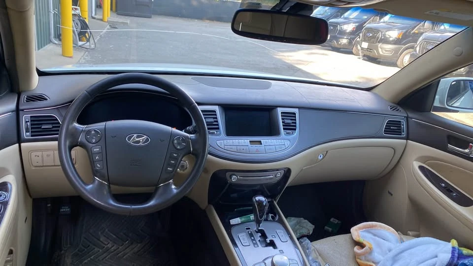 2009 Hyundai Genesis - Image 3 of 7