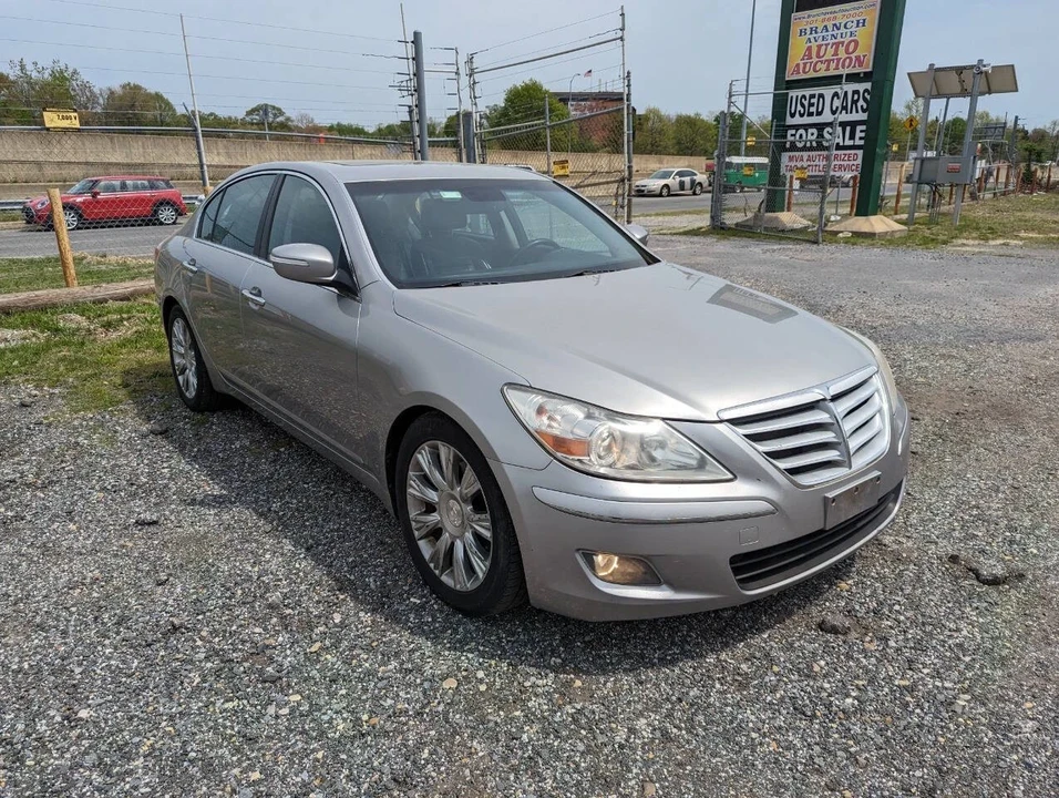 2009 Hyundai Genesis - Image 2 of 21