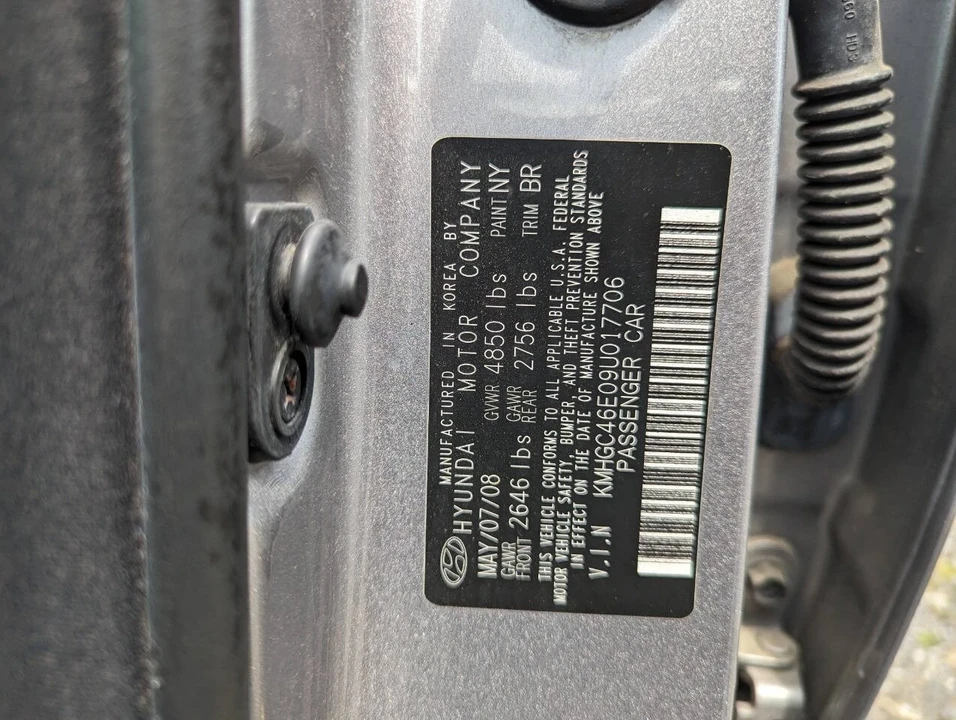 2009 Hyundai Genesis - Image 16 of 21