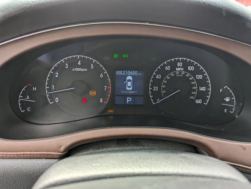 2009 Hyundai Genesis - Image 15 of 21