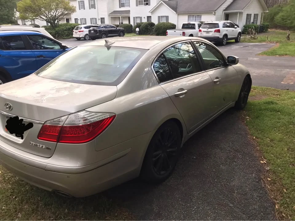 2009 Hyundai Genesis - Image 4 of 7