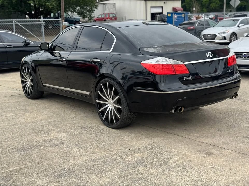 2009 Hyundai Genesis - Image 6 of 18