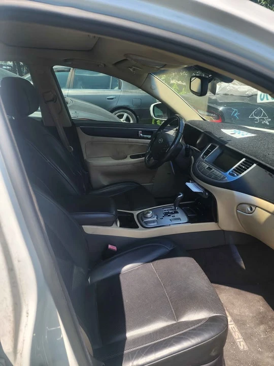 2009 Hyundai Genesis - Image 3 of 7