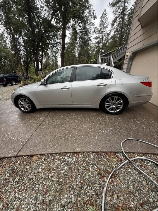 2009 Hyundai Genesis - Image 3 of 6