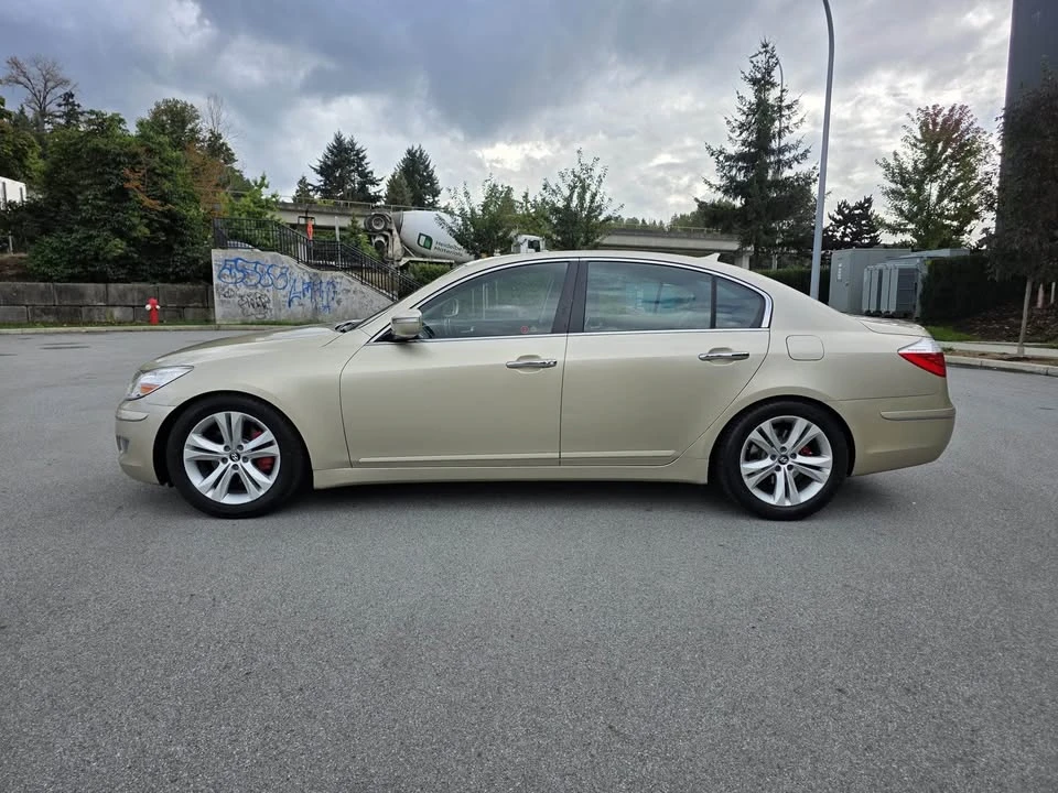 2009 Hyundai Genesis - Image 6 of 20
