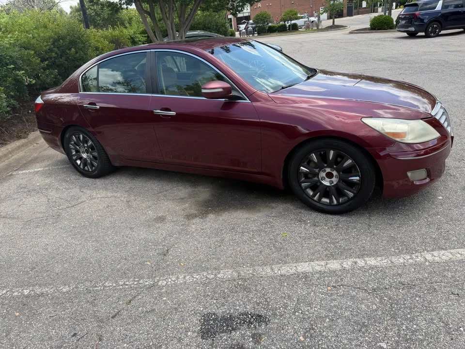 2009 Hyundai Genesis - Image 5 of 6