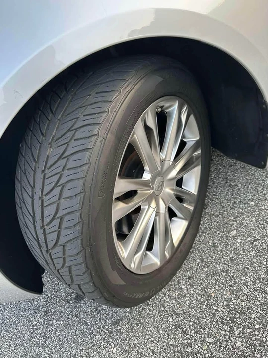 2009 Hyundai Genesis - Image 13 of 16
