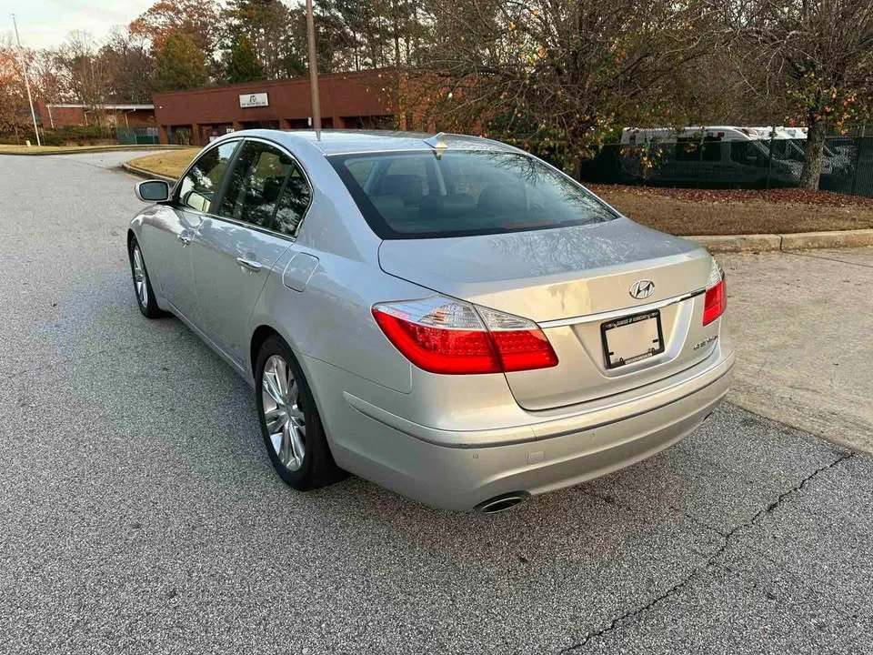2009 Hyundai Genesis - Image 6 of 19