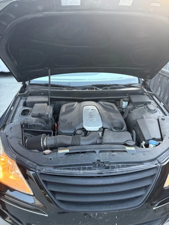 2009 Hyundai Genesis - Image 8 of 10