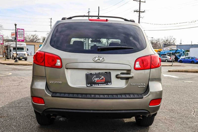 2009 Hyundai Santa Fe - Image 5 of 12