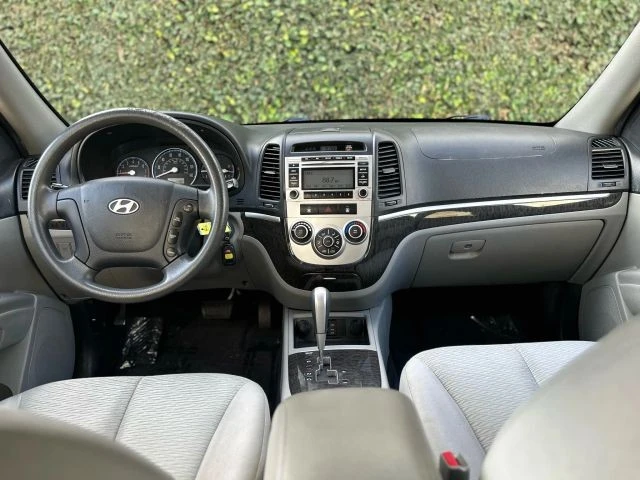 2009 Hyundai Santa Fe - Image 16 of 21