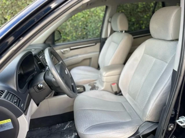 2009 Hyundai Santa Fe - Image 19 of 21