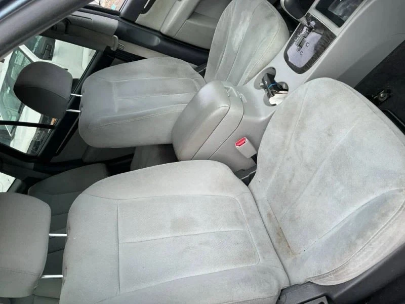 2009 Hyundai Santa Fe - Image 5 of 5