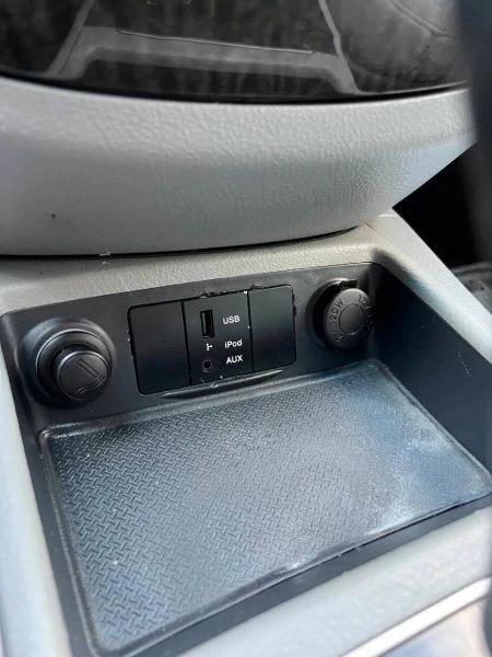 2009 Hyundai Santa Fe - Image 12 of 12