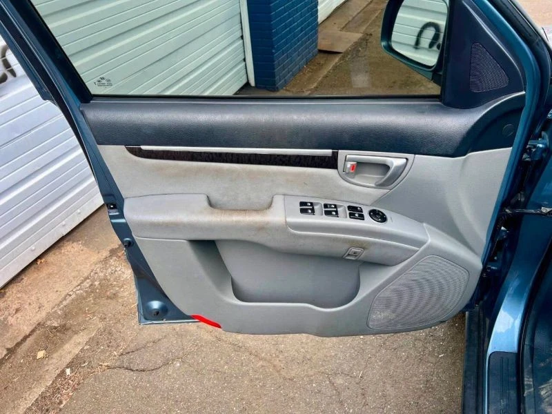 2009 Hyundai Santa Fe - Image 3 of 12