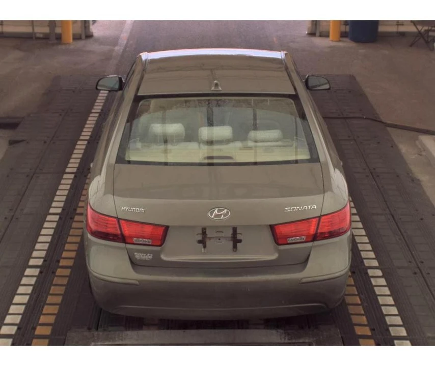 2009 Hyundai Sonata - Image 3 of 9