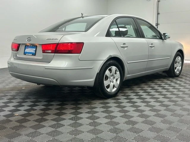 2009 Hyundai Sonata - Image 7 of 12