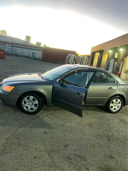 2009 Hyundai Sonata - Image 5 of 7