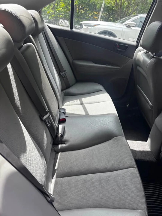 2009 Hyundai Sonata - Image 13 of 14