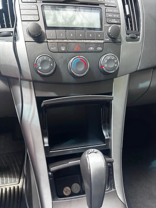 2009 Hyundai Sonata - Image 11 of 14