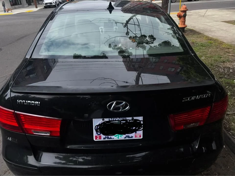2009 Hyundai Sonata - Image 2 of 14