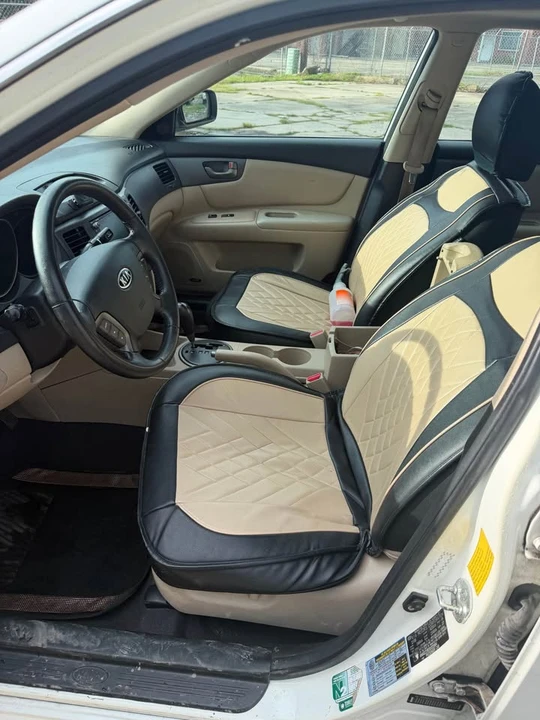 2009 Hyundai Sonata - Image 5 of 11