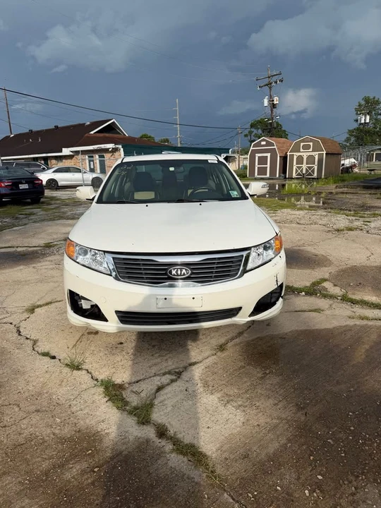2009 Hyundai Sonata - Image 2 of 11