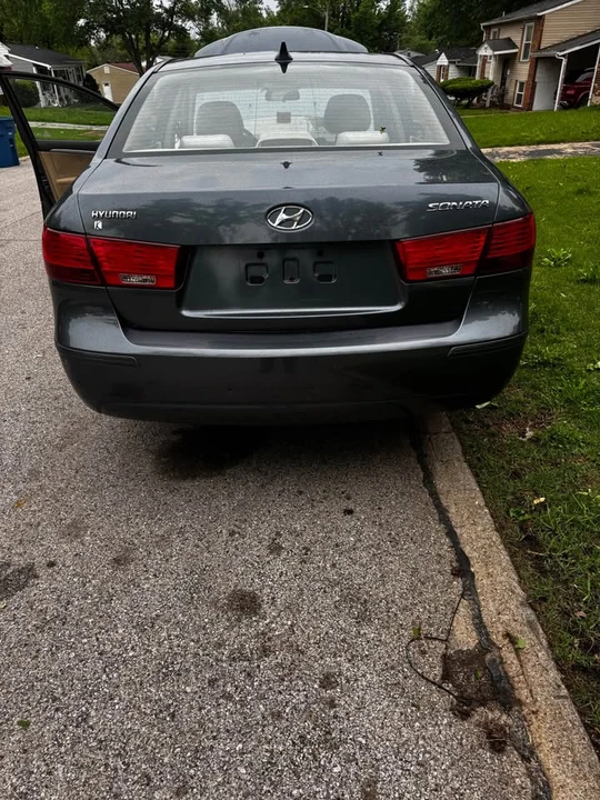 2009 Hyundai Sonata - Image 5 of 9